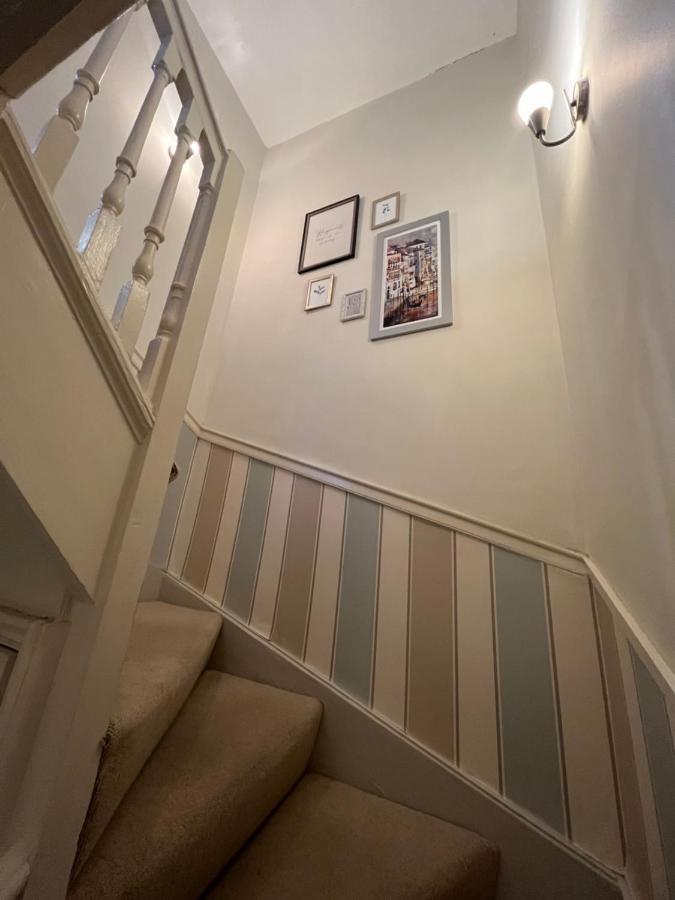 18Th Century Townhouse In Chester City Centre Vila Exterior foto